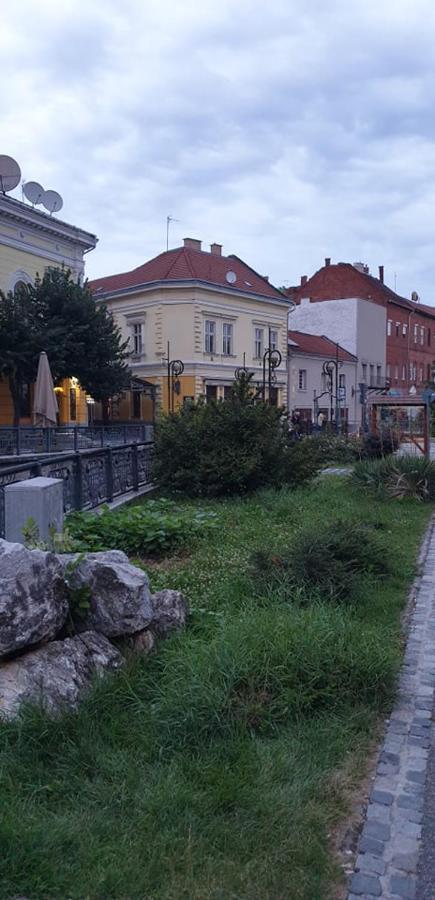 Belvarosi Apartman 3 Miskolc Exteriör bild